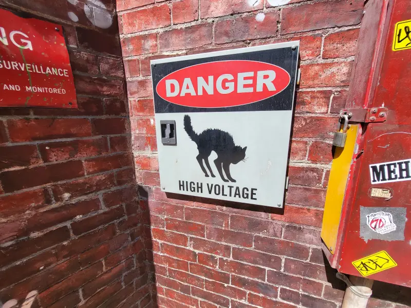 Kiállítás a kinti macskatartás veszélyeiről a Melbourne Zooban